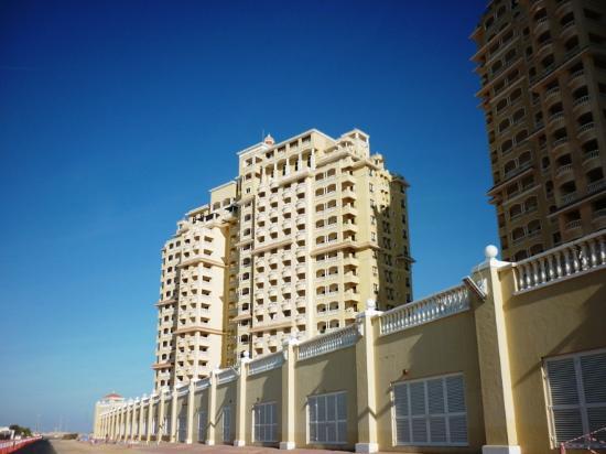 Port Al Hamra Yacht Club